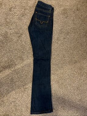 BNWT Dark Blue Women's Kimes Ranch BETTY Jeans